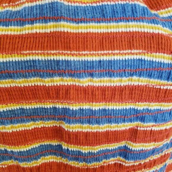 Sadie & Sage Off-The-Shoulder Cropped Pull… - Picture 2 of 7